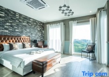 Номер Deluxe в BELLE GRAND HOTEL (SHA Extra Plus)