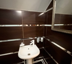 4-местные номера в домике: № 25, №26 – 4 односпальные кровати (цена указаны за номер) в Горные Забавы