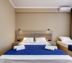 Корпус Династия Стандарт Плюс с Видом на Парк в Family Pride Inn Прайд