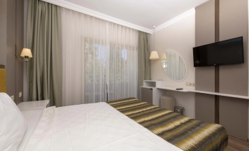 Трёхместный номер Gul Resort Standard с балконом в Armas Gul Beach (ex. Otium Gul Beach Resort)