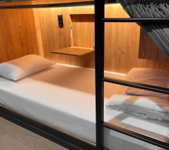 Капсула в общем 10-ти местном номере в Linna