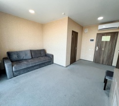 2-комнатный номер люкс полулюкс в Grand sapphire hotel