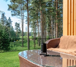 НОВЫЙ Апартамент «Семейный» с видом на лес в ОхтаПарк