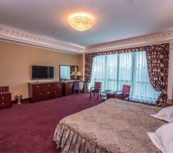 Улучшенный в Artis plaza hotel