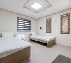 Двухместный номер Standard 2 отдельные кровати в Hub Guest House