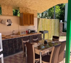 Четырёхместный семейный домик с собственным двором в Пуэбло Мохито