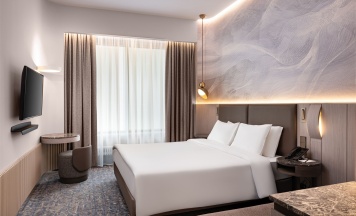 Делюкс с видом во двор с одной большой кроватью в Cosmos Selection Moscow Arbat