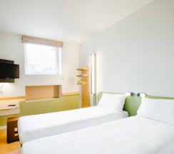 Номер Standard с 2 односпальными кроватями в ibis Budget Москва Панфиловская