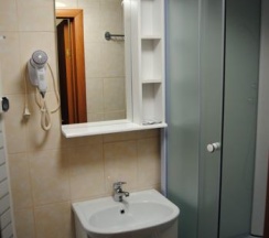 Номер стандарт с 1 двуспальной кроватью №302,307,313,314,320,322,326,401,413,414,417,418,419,426 в Восток