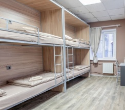 Место в шестиместном женском номере в Ледокол