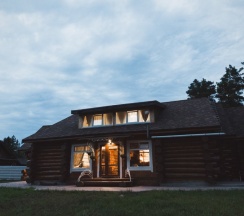 Четырёхместный номер Superior с красивым видом из окна в Хвоя