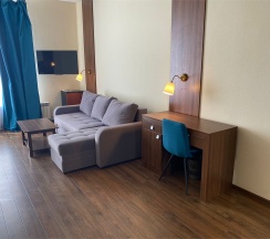Категория А Twin Bed в Барин приехал