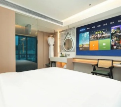 Двухместный номер Superior с видом на город (двуспальная кровать) в Lan Wan International Hotel