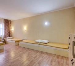 Кровать в общем номере в Classic Hostel