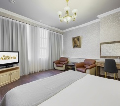 ПОЛУЛЮКС в Astoria