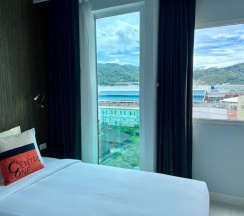 Двухместный номер Deluxe двуспальная кровать в Centro One Patong