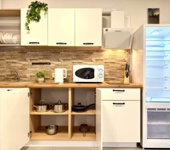 Апартаменты №9 "Люкс" на мансардном этаже в Саквояж