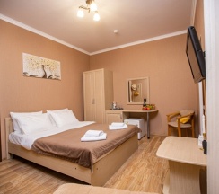 Стандарт 3-местный с двуспальной кроватью и балконом в Джульетта