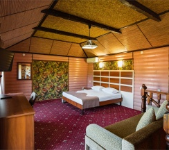 5-местный "Коттедж" двухуровневый в Манэ