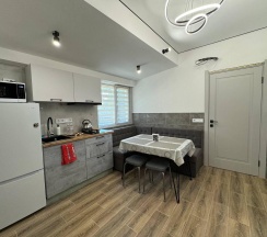 2-комнатные апартаменты улучшенные в Sun City Apartment (Сан Сити Апартмент) на улице Кубанская