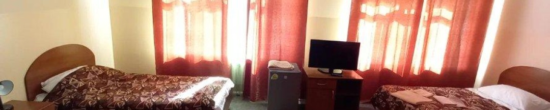 Номер стандарт с 4 односпальными кроватями в Сафари