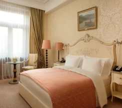 Двухместный номер Коллекшен Супериор (2 отдельные кровати) в Radisson Collection Москва