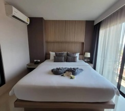 Двухместный номер Grand Deluxe с балконом (двуспальная кровать) в Patong Bay Residence