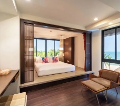 Четырёхместный семейный люкс в Springfield at Sea Resort & Spa