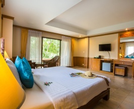 Двухместный номер Deluxe c 1 комнатой двуспальная кровать в Курортный отель The Fair House Beach Resort & Hotel