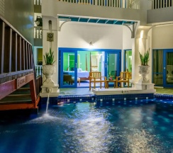 Двухместный номер Pool Access Deluxe двуспальная кровать в Andaman Seaview Hotel