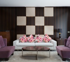 Номер Signature Suite, с видом на море, с гостиной - с двуспальной кроватью в Swissotel Resort Сочи Камелия