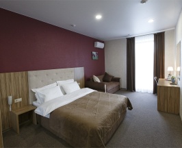 Улучшенный номер (дабл) в SKY LUX HOTEL