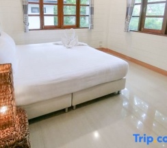 Двухместный люкс двуспальная кровать в Arthit-Thai Orchard & Resort