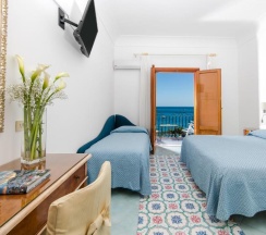 Трёхместный номер Standard с видом на море в Hotel Pupetto