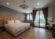 Номер Standard с балконом в Mii Hotel Srinakarin