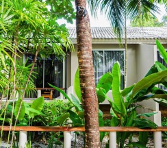 Вилла c 1 комнатой с видом на бассейн в Signature Phuket Resort