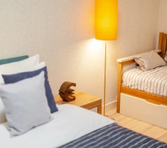 Апартаменты с балконом и с красивым видом из окна в RentPlaza