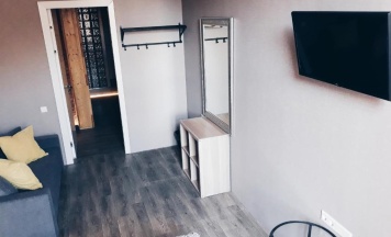 Семейный номер с общими удобствами (№5) в Simple Neo Rooms
