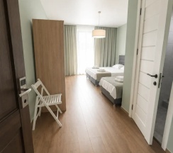 Полулюкс с балконом и с красивым видом из окна в Отель Kobuleti Garden Inn