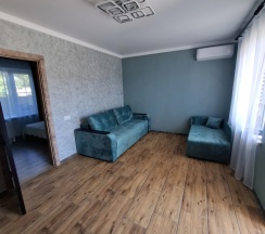 Апартаменты с 2 комнатами в У пруда