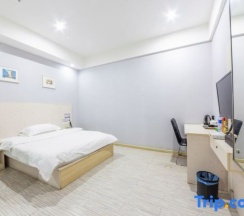 Двухместный номер Standard двуспальная кровать в Yiyue Express Hotel