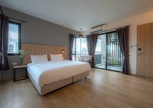 Двухместный люкс Standard двуспальная кровать в Mii Hotel Srinakarin