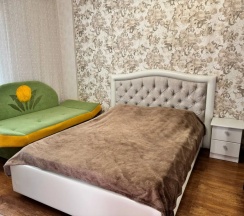 Шестиместные апартаменты с балконом и с красивым видом из окна в Астерия