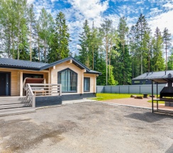 Современный коттедж 120 кв.м. для 8 гостей рядом с Охта парком в Solar House