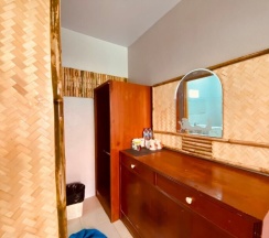 Двухместный номер Standard с видом на сад двуспальная кровать в Baan Kasirin Resort Pattaya Beach
