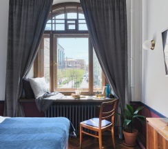 Arqué. Большая комната с видом на Невский в Sands Rooms