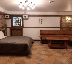 Четырехместный номер в цоколе без окон в Maziiz hotel Zelenogradsk