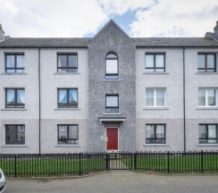 Апартаменты с 3 комнатами в 3 Bedroom Aprtmt at Sensational Stay Serviced Accommodation Aberdeen- Froghall Avenue