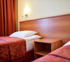 Номер улучшенный с 2 односпальными кроватями в Azimut Отель Ставрополь