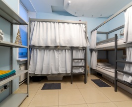 №4 Голубая (Мужская комната на 6 человек) в Дип Слип